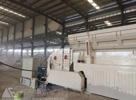 冰球突破矿机圆锥破碎机,满足消费者的综合需求