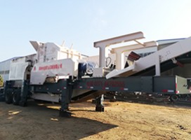 冰球突破移动破碎站在雄安新区安家,帮助他的老板解决城市建筑垃圾