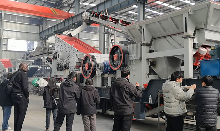 热烈欢迎非洲客户来冰球突破公司参观考察